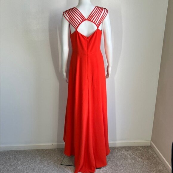 Halston Heritage Women's Multi Strap Sleeve V-Neck Gown with Flowy Skirt Size 4 - Picture 3 of 12